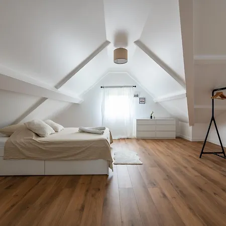 Lovely Appartement Proche Disney Vaires-sur-Marne Exterior photo