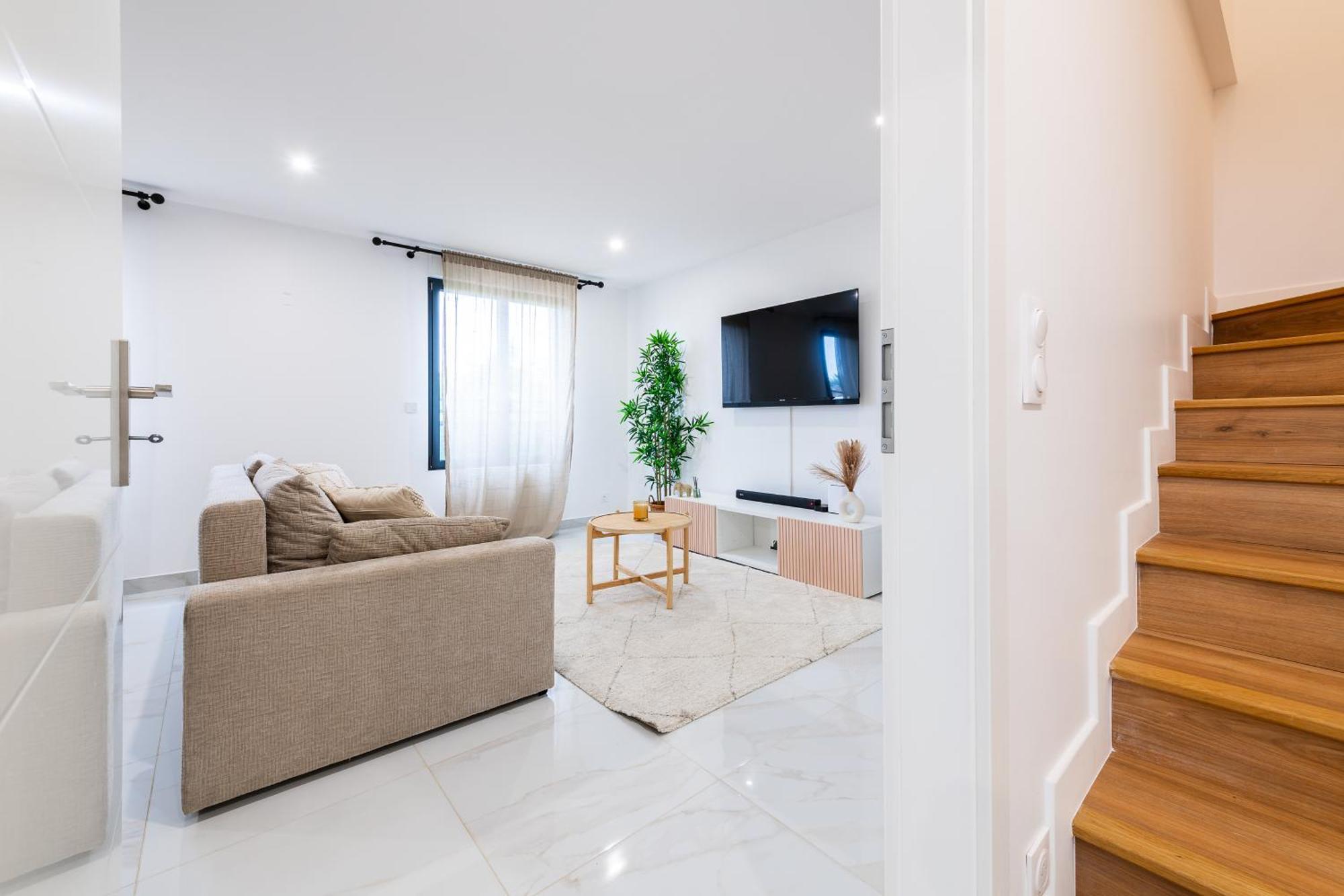 Lovely Proche Apartment